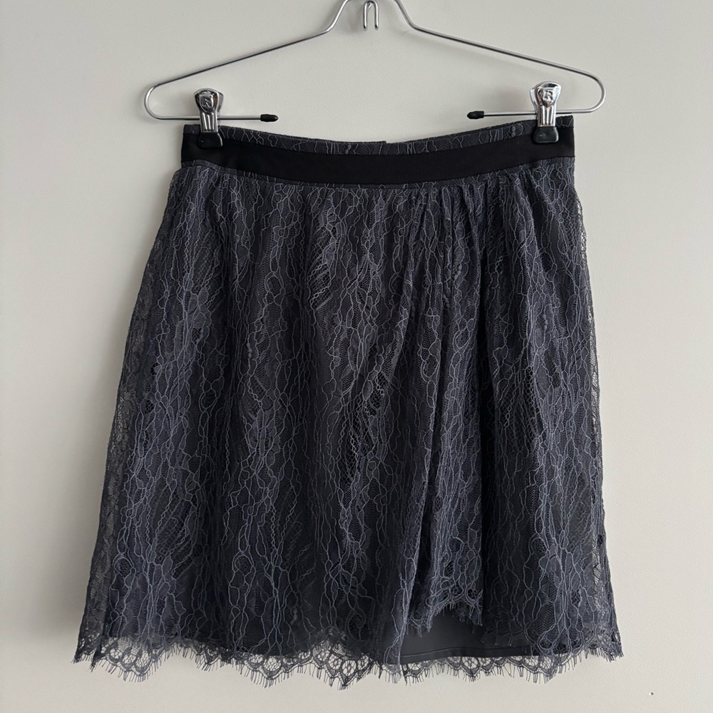 Club Monaco Gray Lace Mini Skirt Size 0